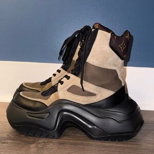 LV Archlight 2.0 Platform Ankle Boot